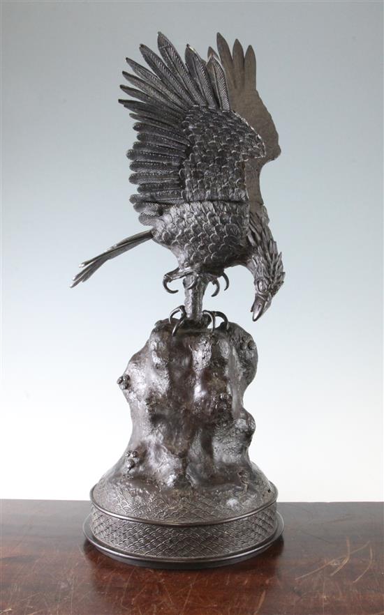 Large Japanese bronze model of an eagle, 19th century restorations(-)